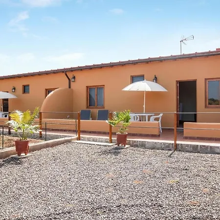 Casa Quemahierro 1 بيت للعطل *