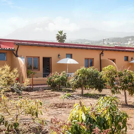 Casa Quemahierro 1 بيت للعطل *